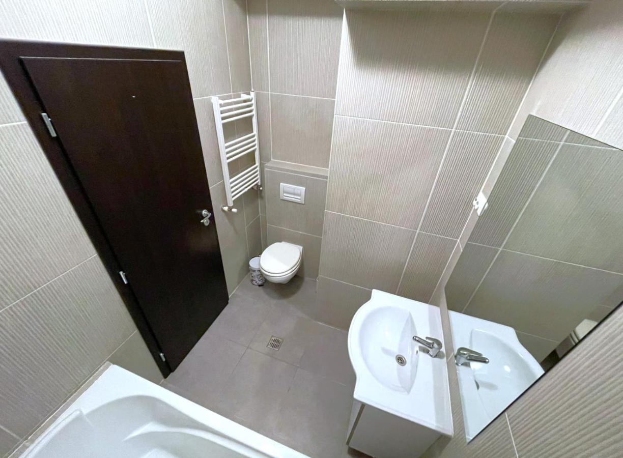 Taste Of Iasi - Two Room Apartment - Central - Sunset Touch Εξωτερικό φωτογραφία