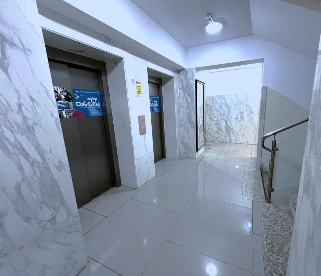 Taste Of Iasi - Two Room Apartment - Central - Sunset Touch Εξωτερικό φωτογραφία